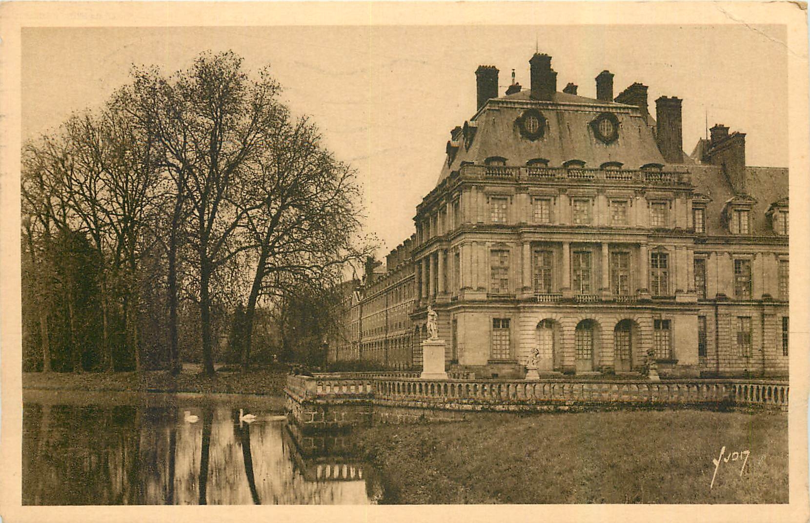 Schloss Fontainebleau — Flügel Louis XV — Les Éditions d'Art Michel, Paris