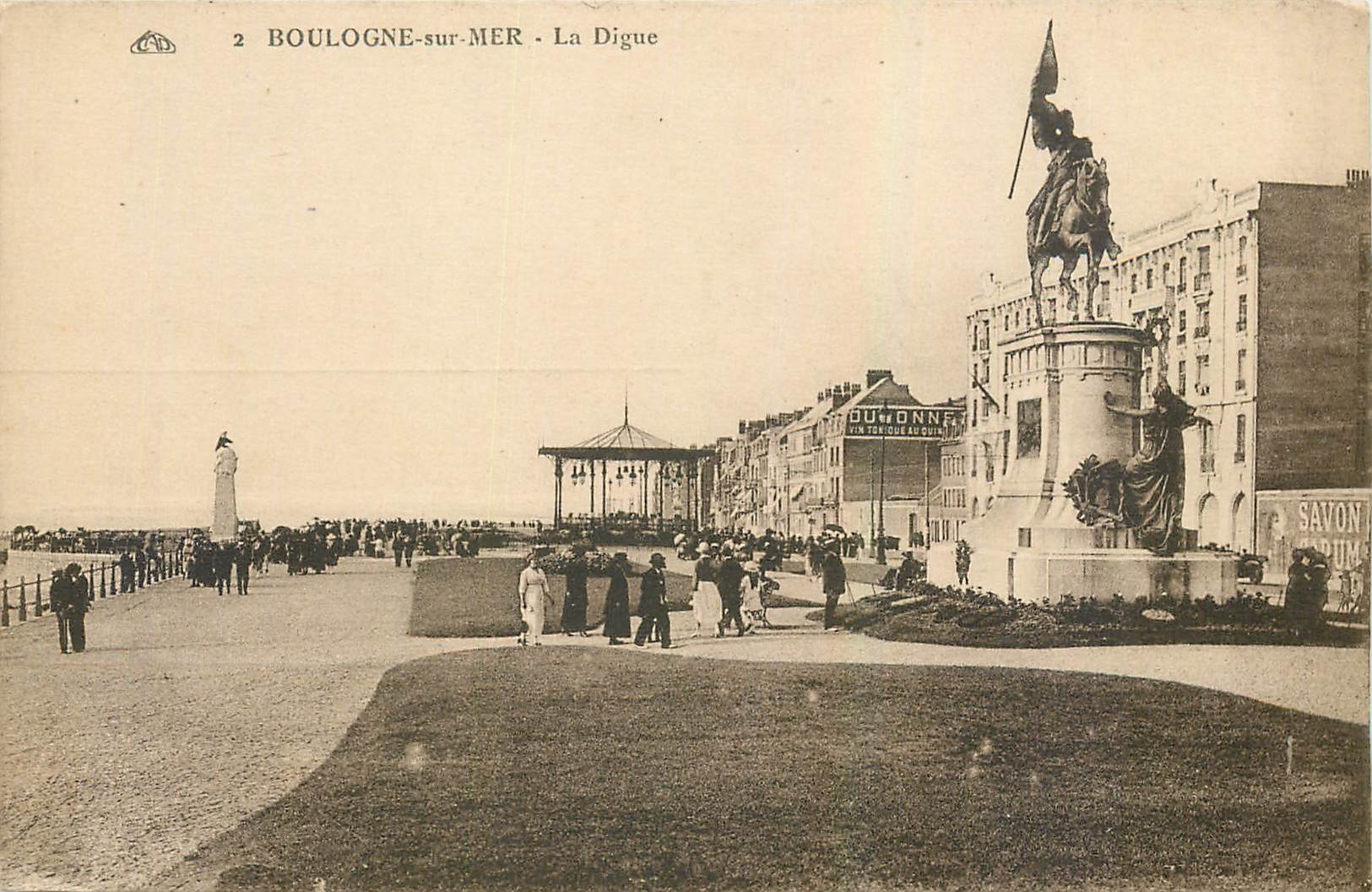CPA Boulogne sur Mer La Digue 
