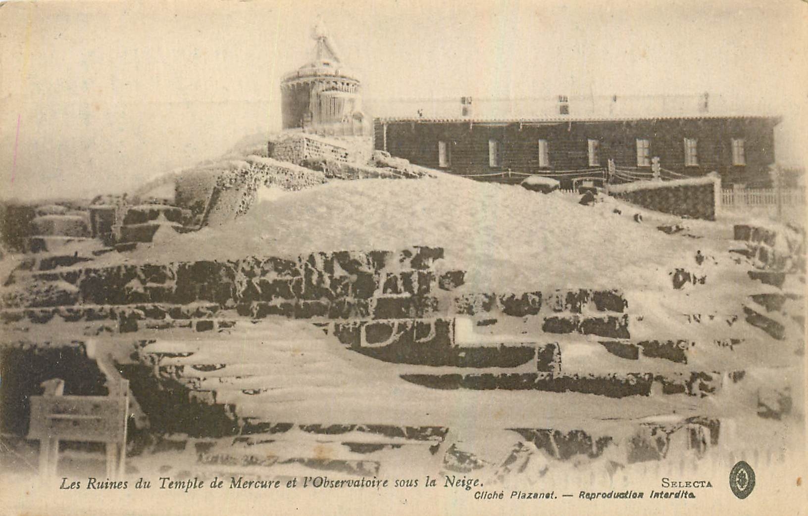 CPA Les Ruines du Temple de Mercure et l'Observatoire sous la Neige 