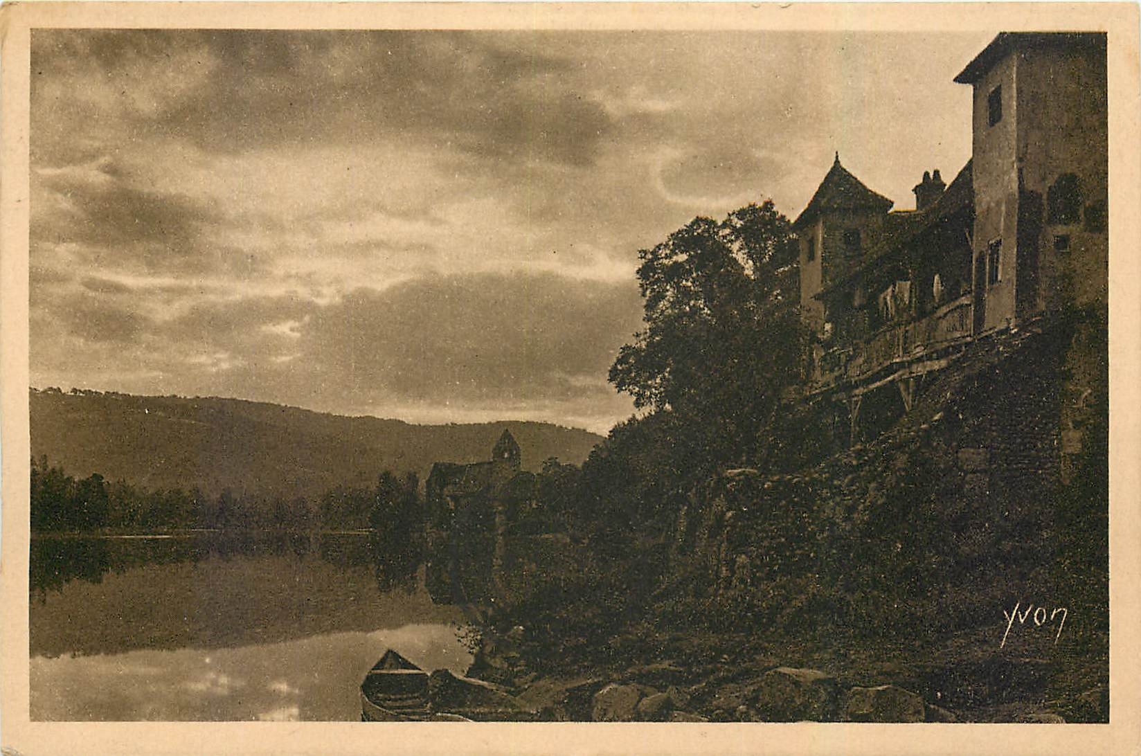 CPA La Region du Limousin La Maison de la Clarisse et les Rives de la Dordogne a Beaulieu 