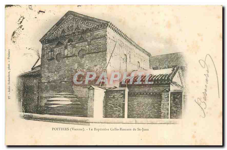 Poitiers (Vienne) - Le Baptisterie Gallo-Romain de St-Jean — Jules Tobachon, phot. Poitiers, n°27