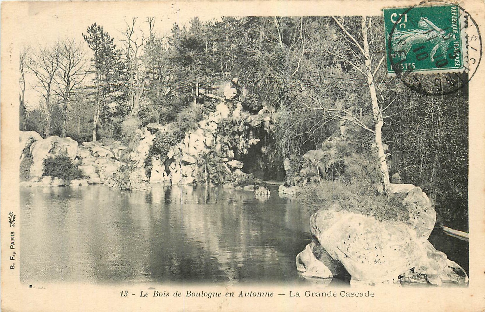 CPA Le Bois de Boulogne en Automne La Grande Cascade 