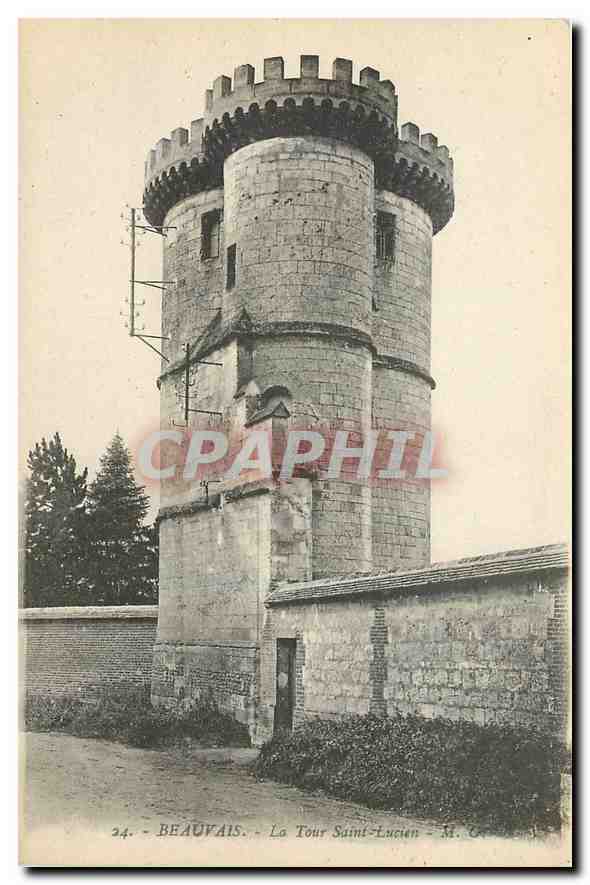 CPA Beauvais La Tour Saint Lucien 