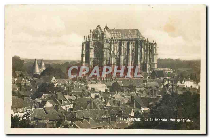 CPA Beauvais La Cathedrale Vue generale 