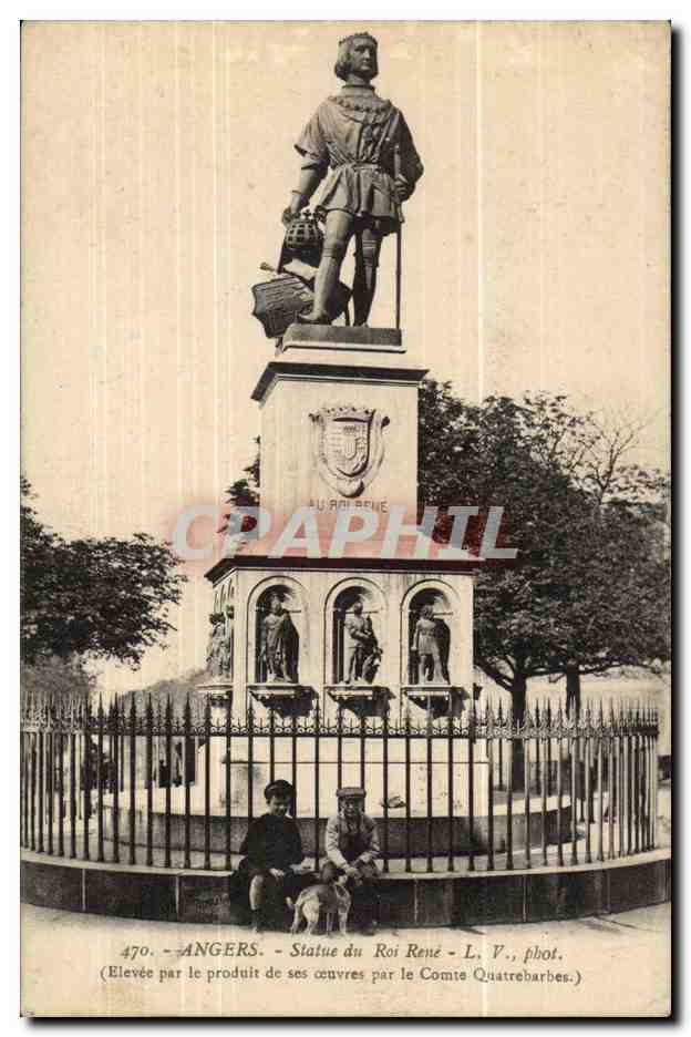 Angers CPA Le chateau Statue du Roi Rene (comte Quatrebarbes)