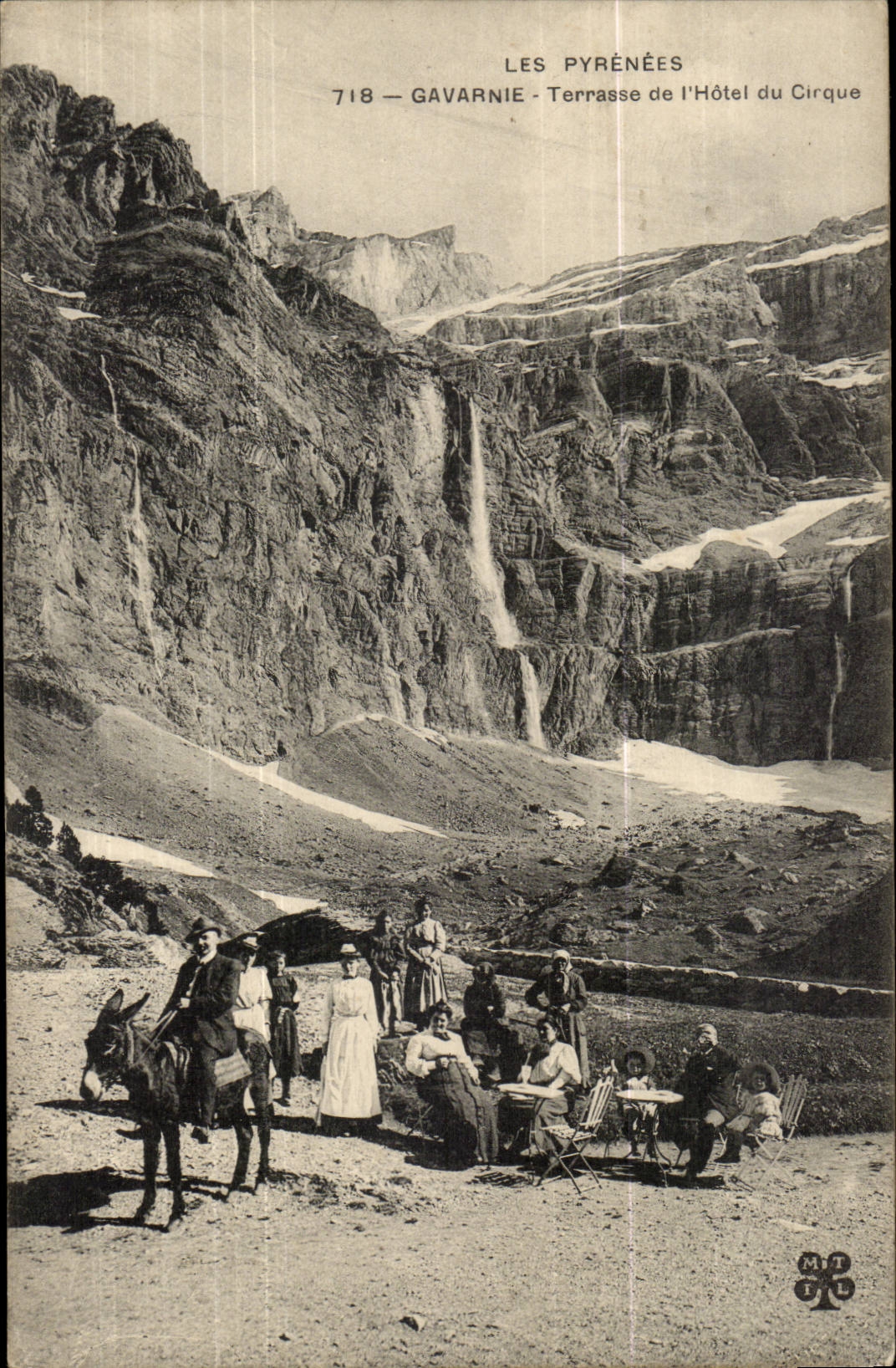 Gavarnie CPA Terrasse de l'hotel du cirque (ane donkey)