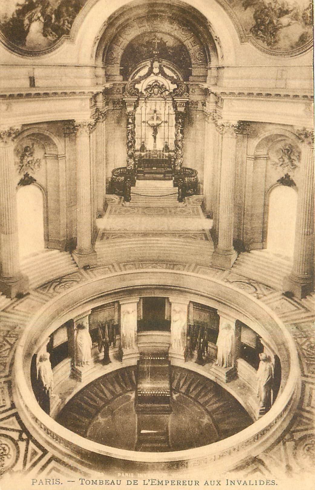 CPA Paris Tombeau de l'Empereur aux Invalides 