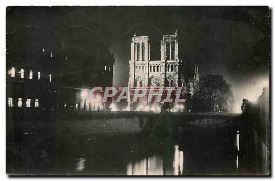 CPA Paris la Nuit Notre Dame 