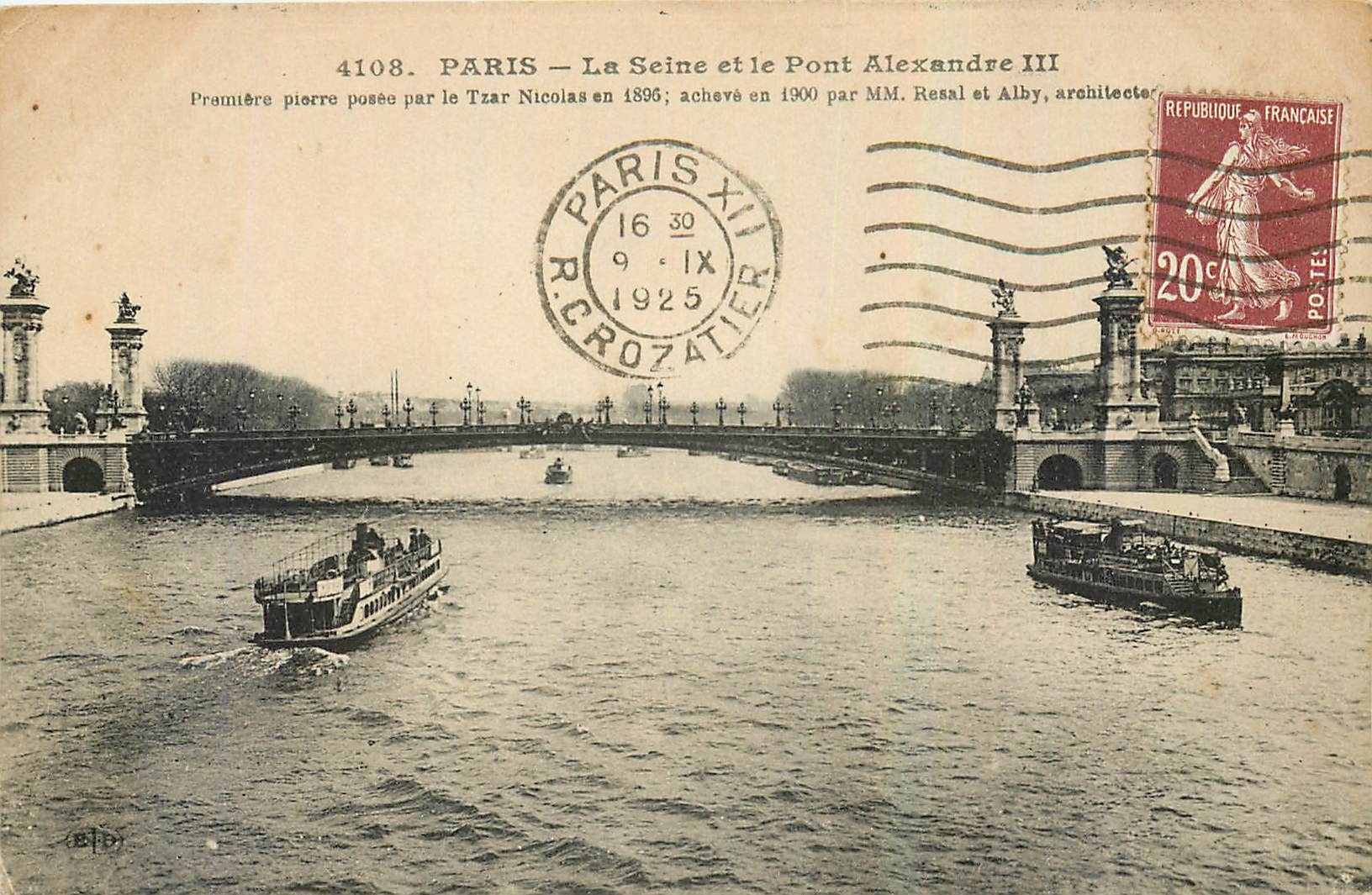 CPA Paris La Seine et le Pont Alexandre III 