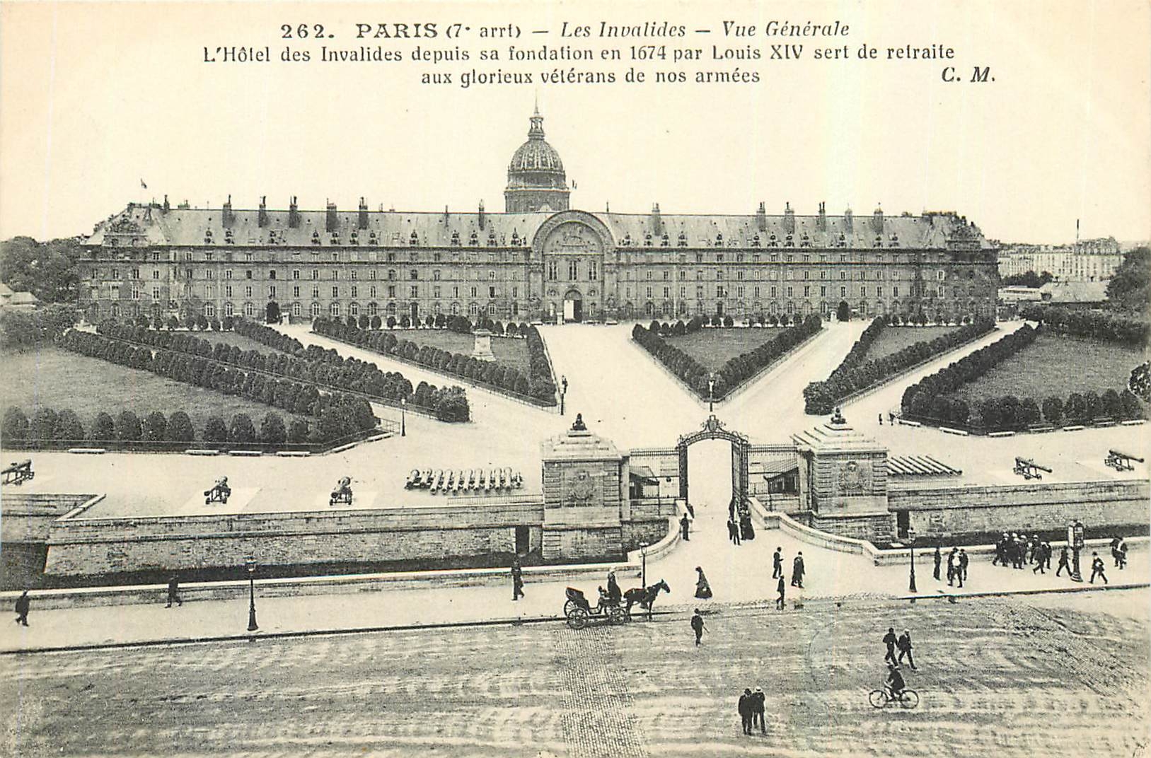 CPA Paris Les Invalides Vue generale 