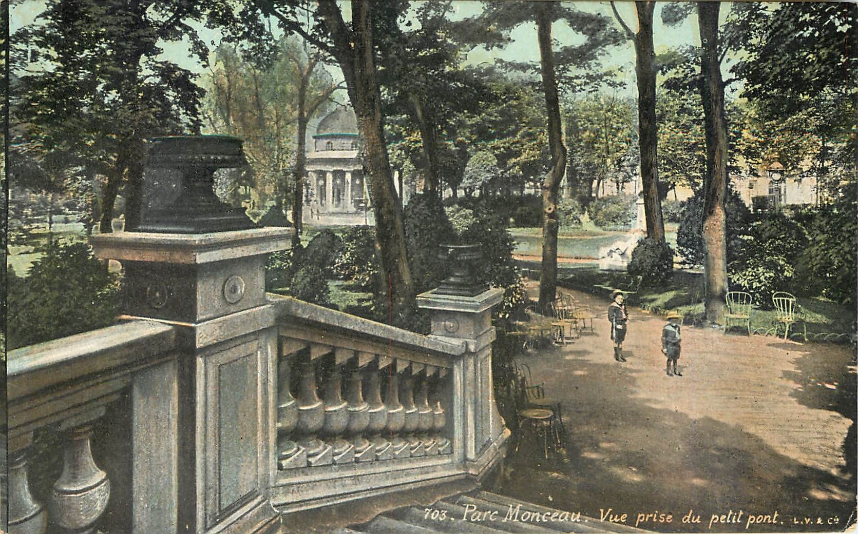 CPA Parc Monceau Vue prise du petit pont 