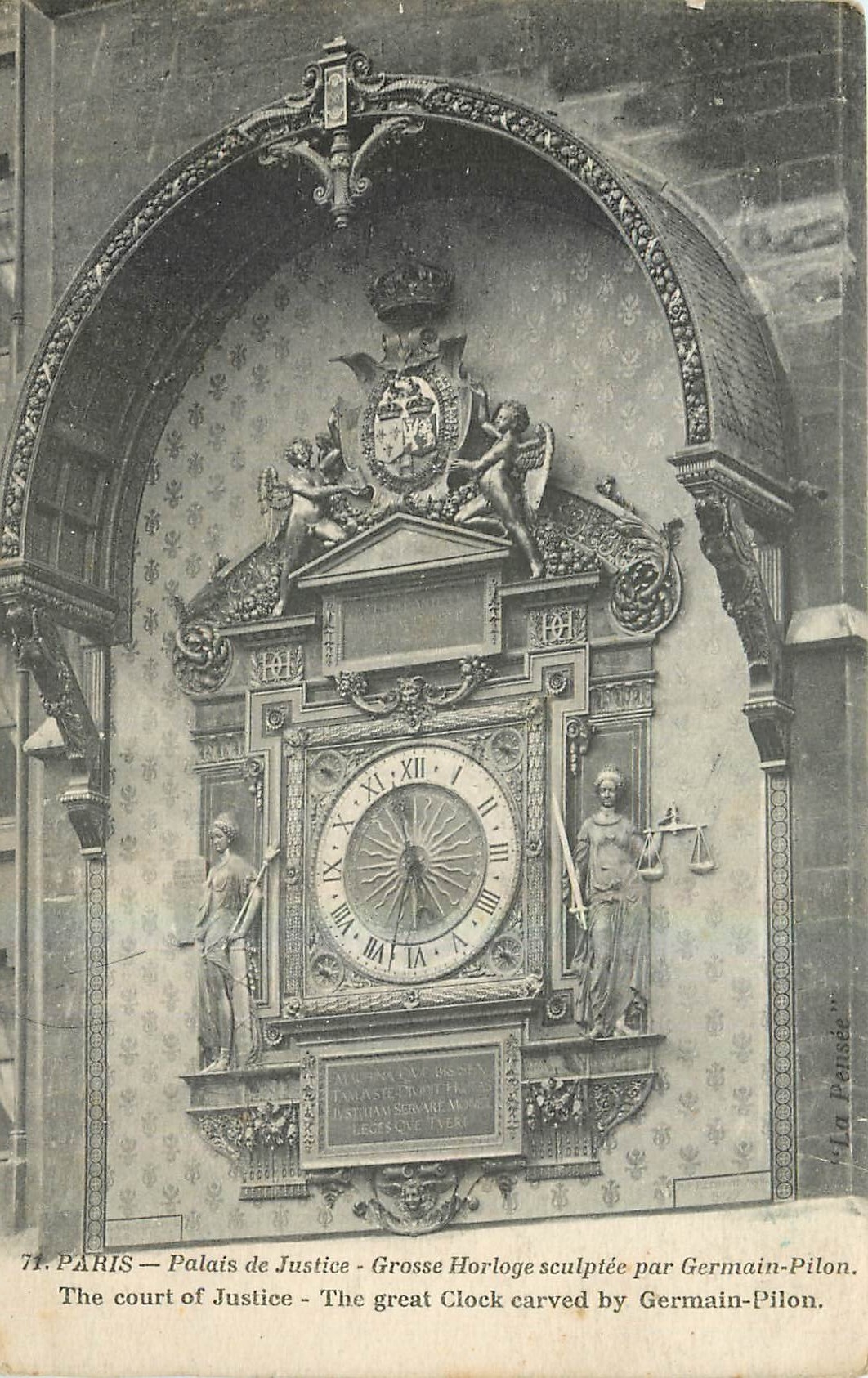 CPA Paris palais e Justice Grosse Horloge sculptee par Germain Piton 