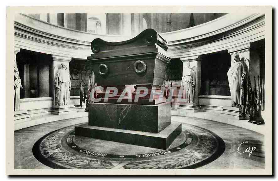 CPA Paris Les Invalides Le Tombeau de Napoleon I 