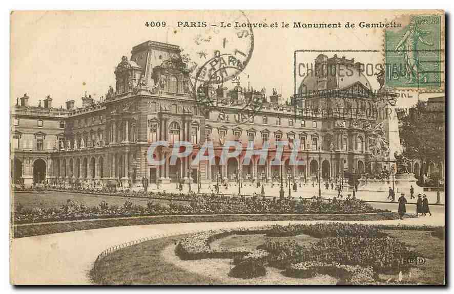 CPA Paris le Louvre et le Monument de Gambetta 
