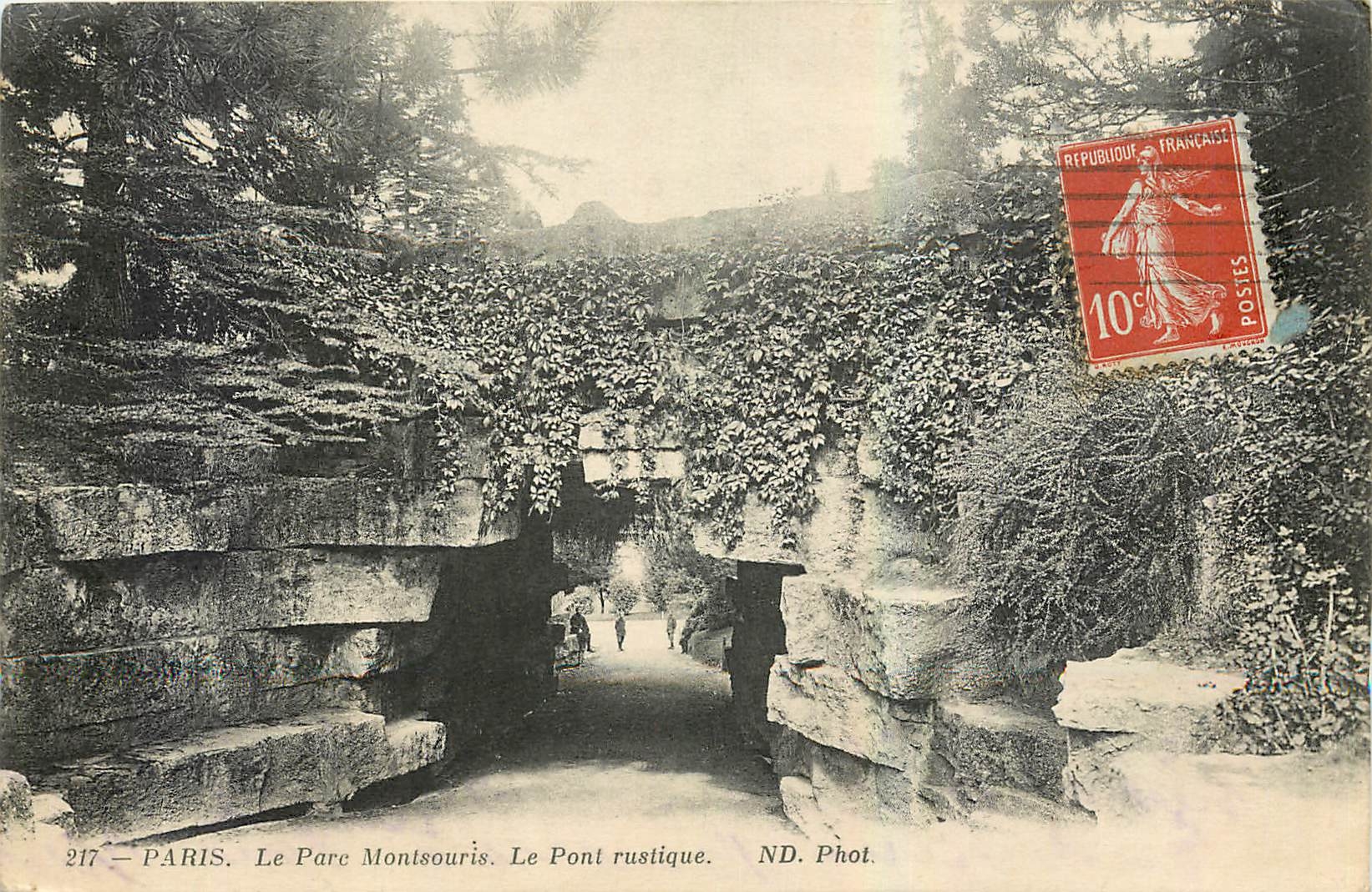 CPA Paris Le Parc Montsouris le Pont rustique 