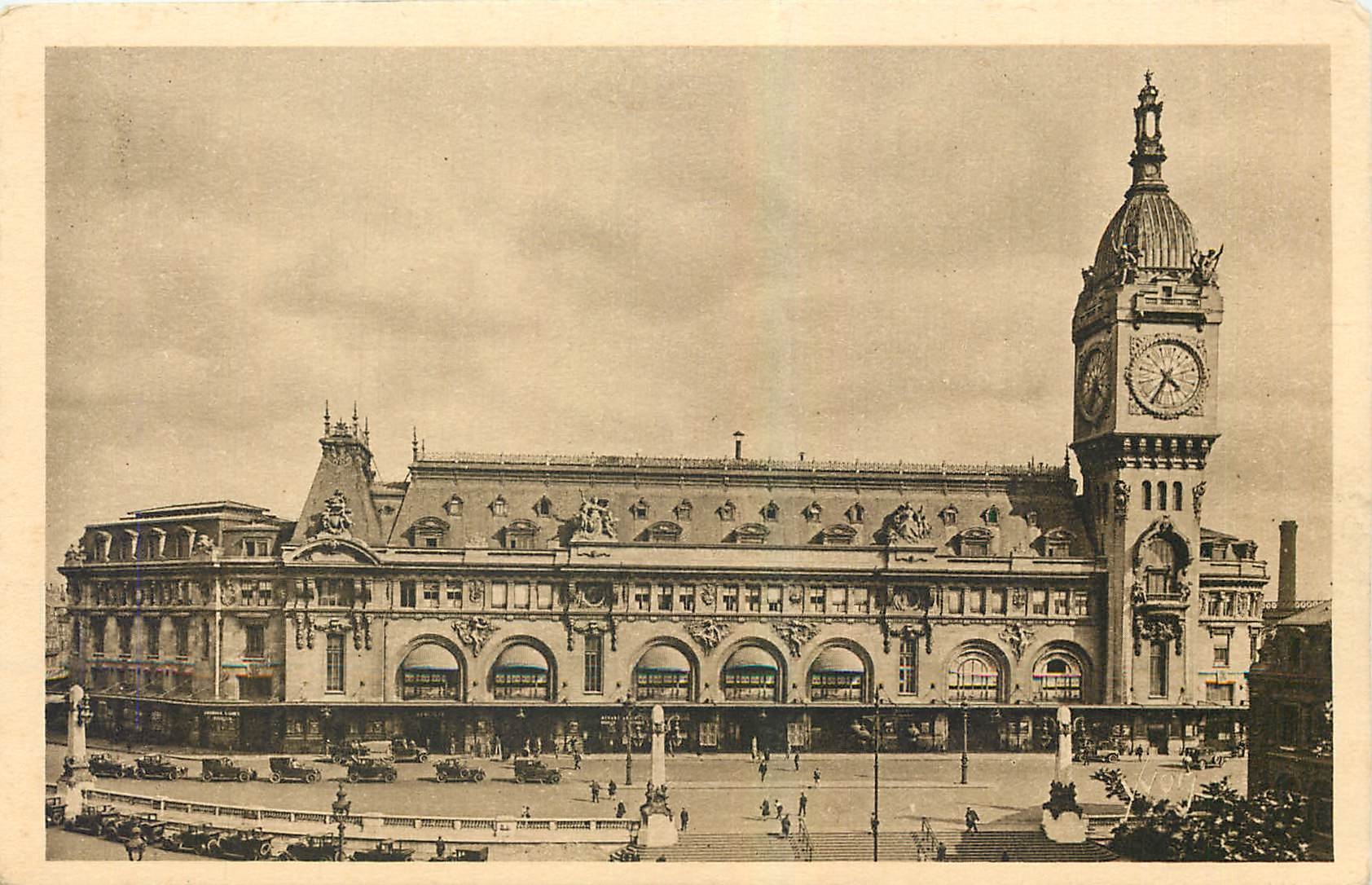 CPA Paris en flanant Gare de Lyon 