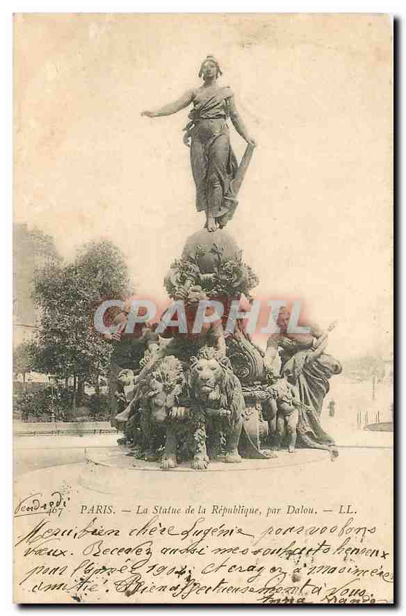 CPA Paris La Statue de la Repulique Lion