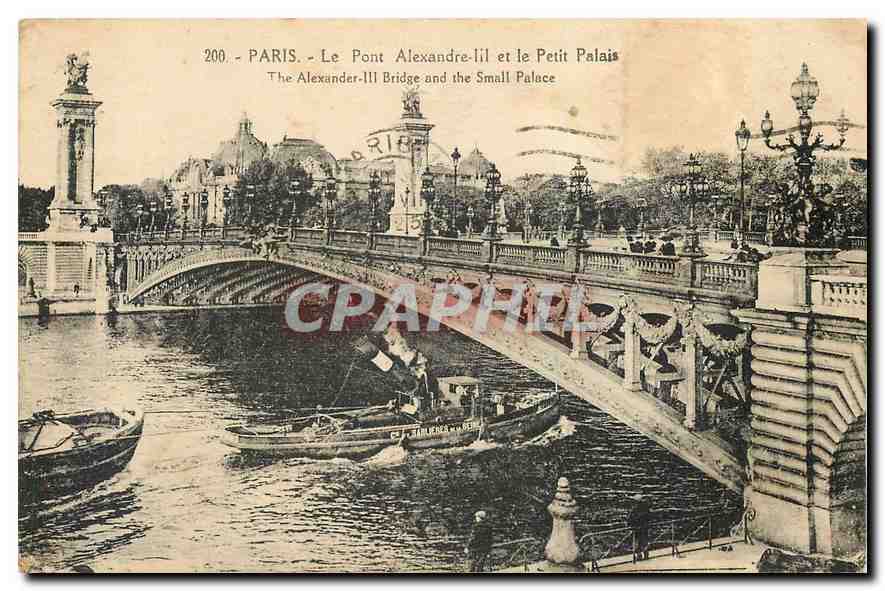 CPA Paris Le Pont Alexandre III et le Petit Palais Bateau