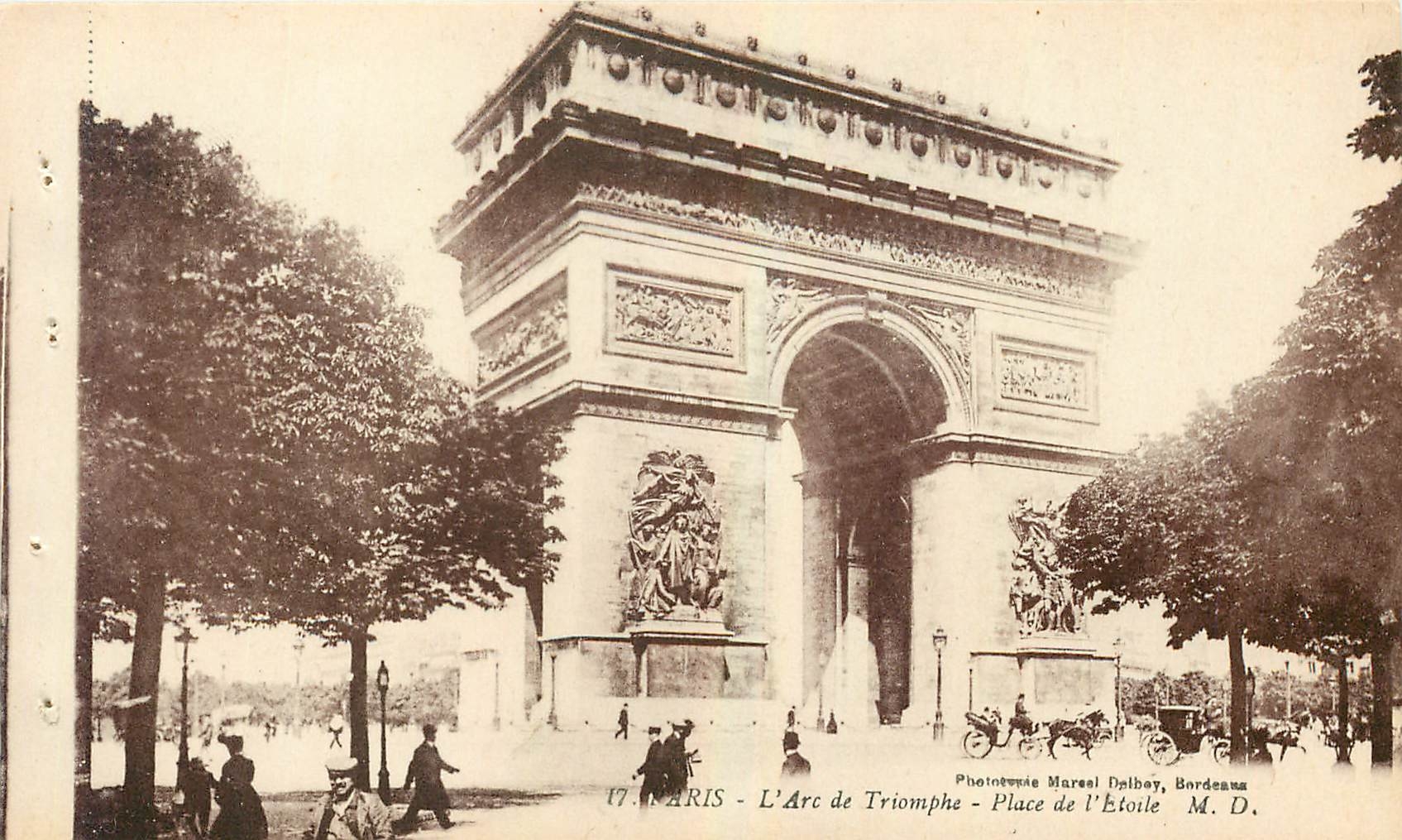 CPA Paris l'Arc de Triomphe Place de l'Etoile 