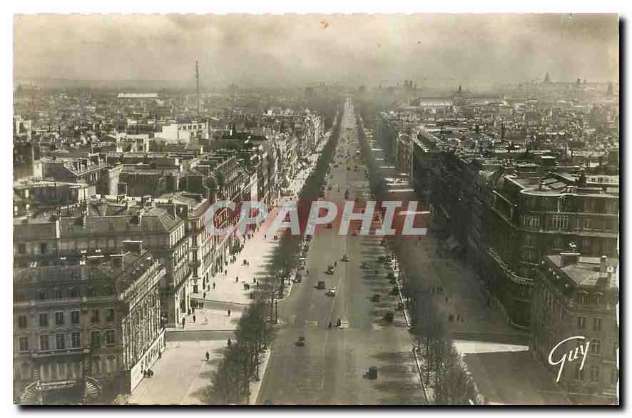 CPA Paris et ses Merveilles L'Avenue des Champs Elysees vue de l'Arc de Triomphe de l'Etoile 