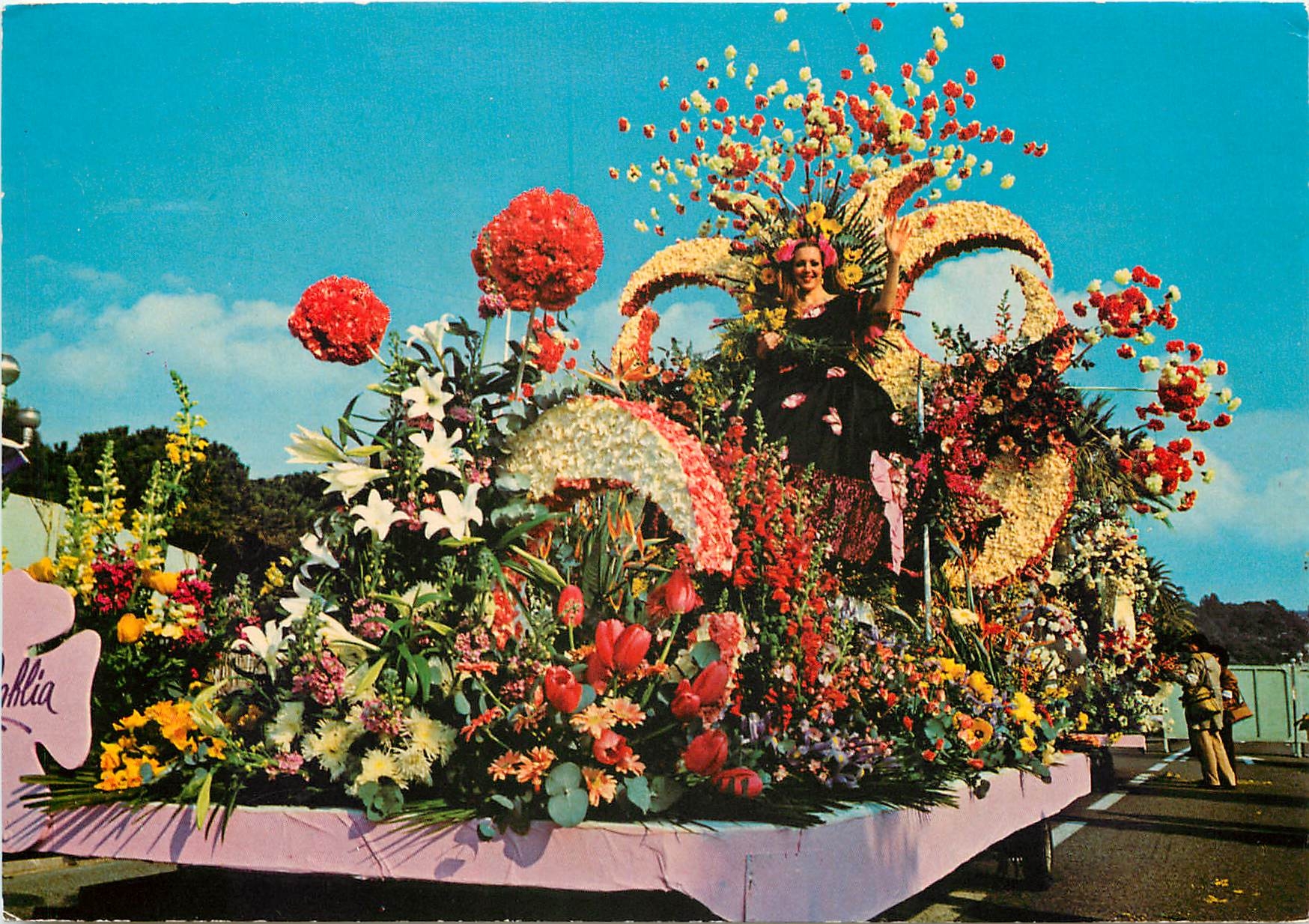 CPM La Cote d'Azur en Fete Nice Bataille de Fleurs 