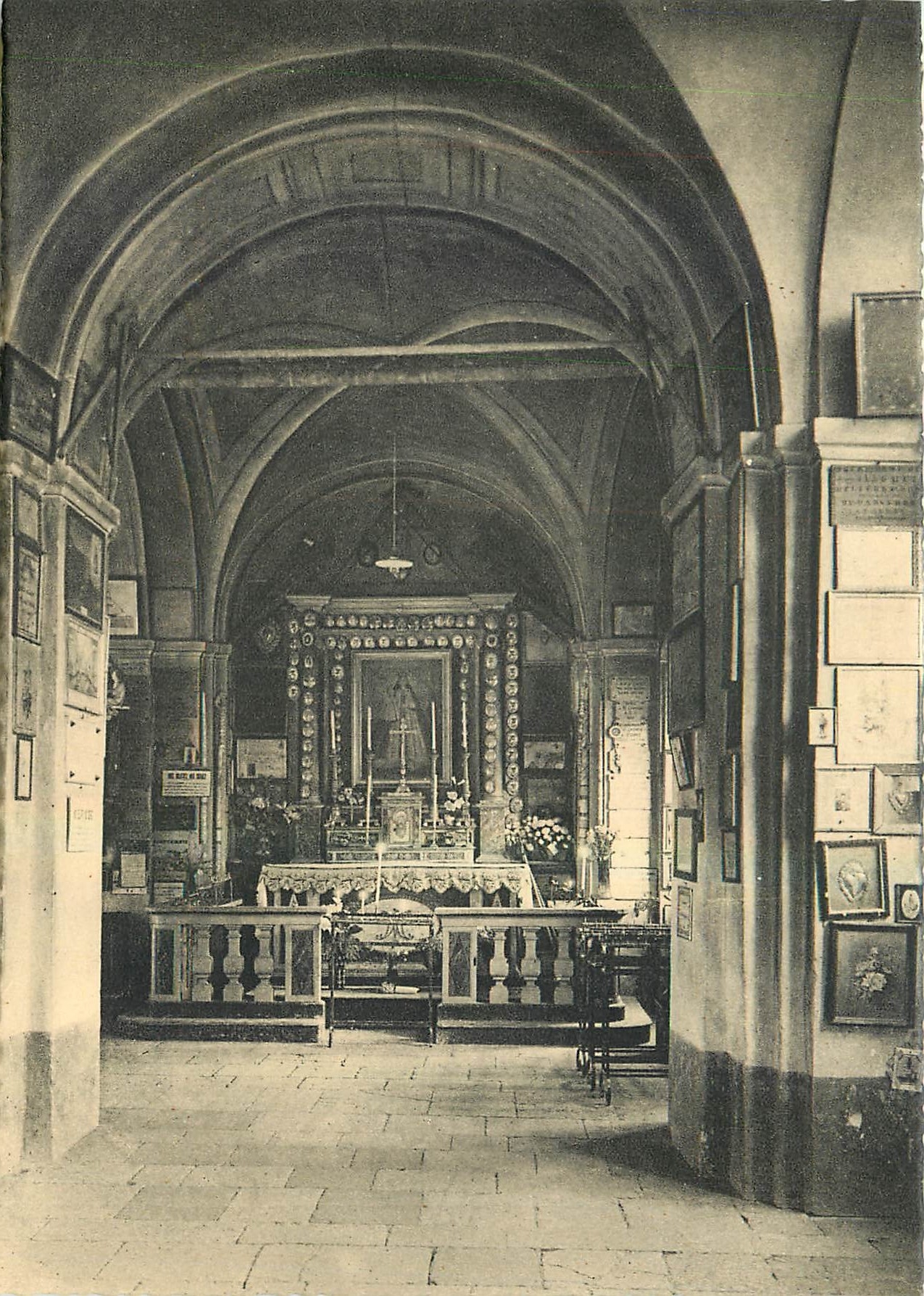 CPM L'Autel de Notre Dame des Graces Notre Dame de Laghet