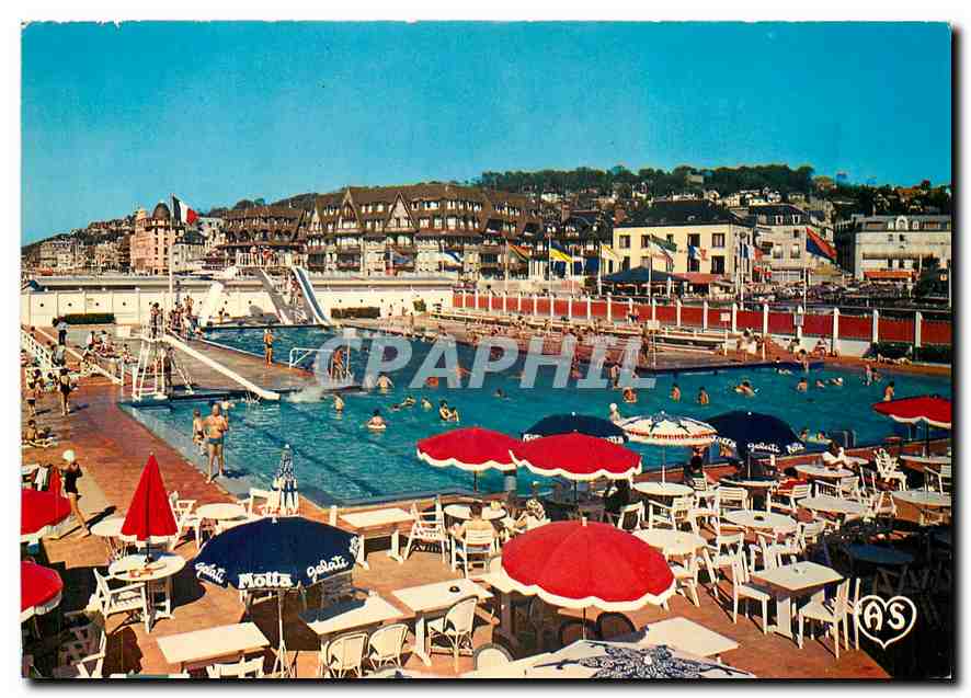 CPM Trouville Deauville Calvados La piscine 