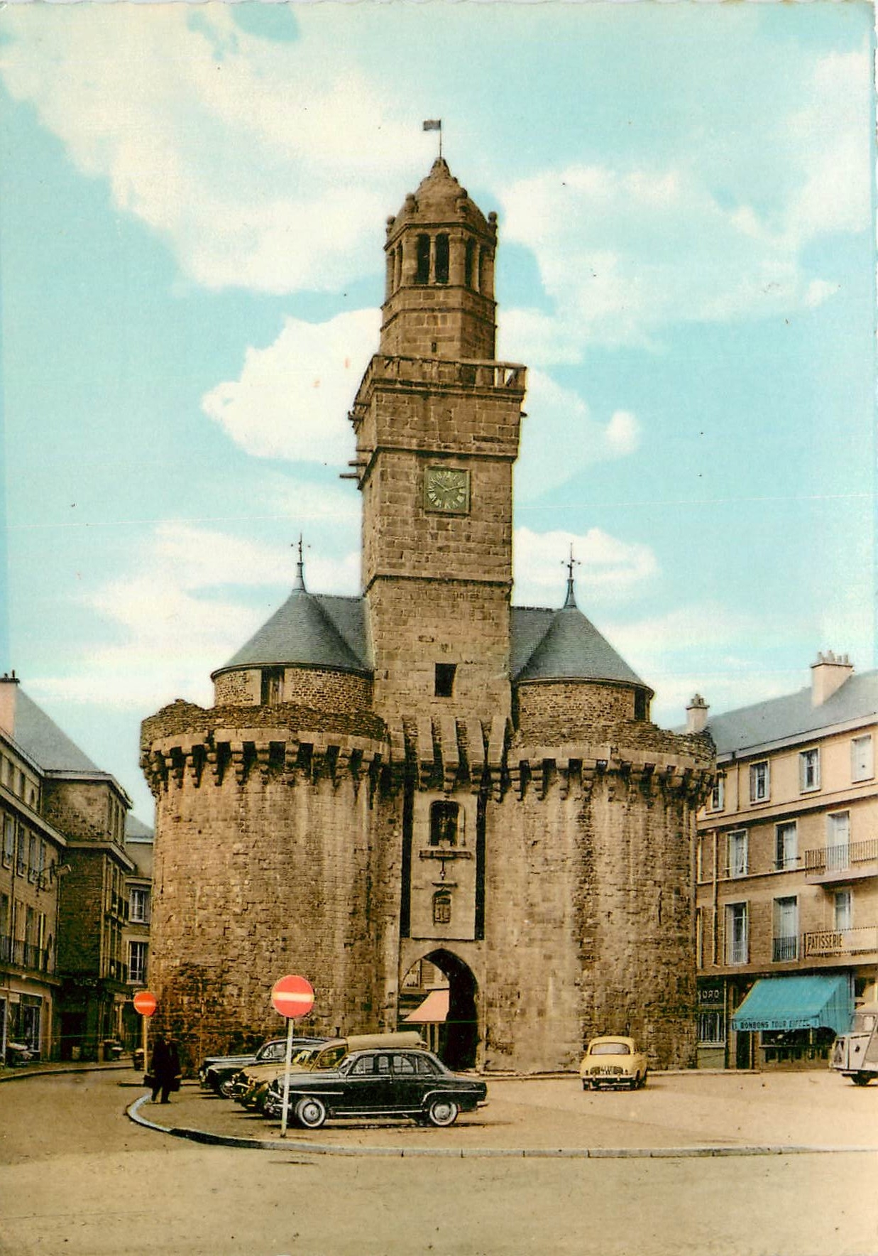 CPM Vire Calvados La Porte Horloge 