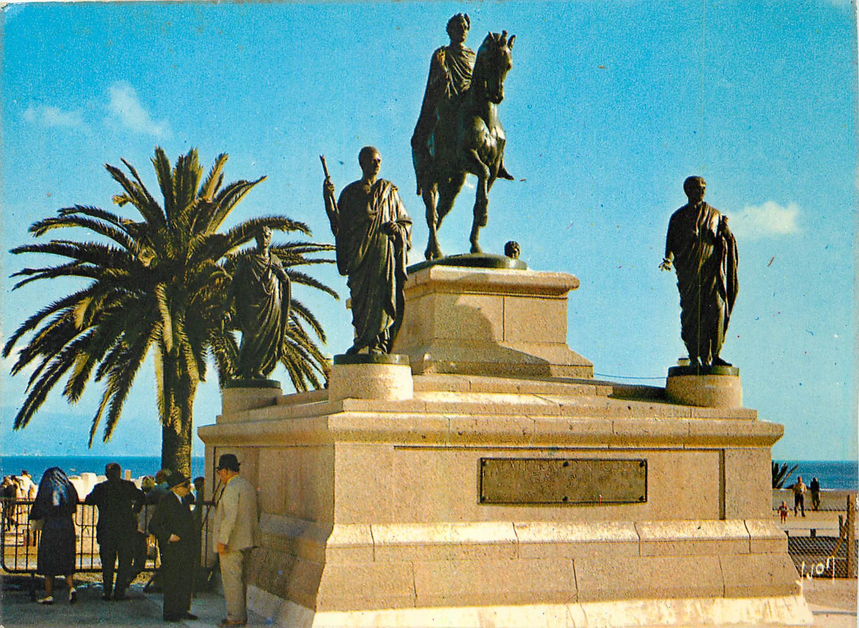 CPM Couleurs et Lumiere de France La Corse oasis de Beaute Ajaccio Groupe en bronze representant Nap