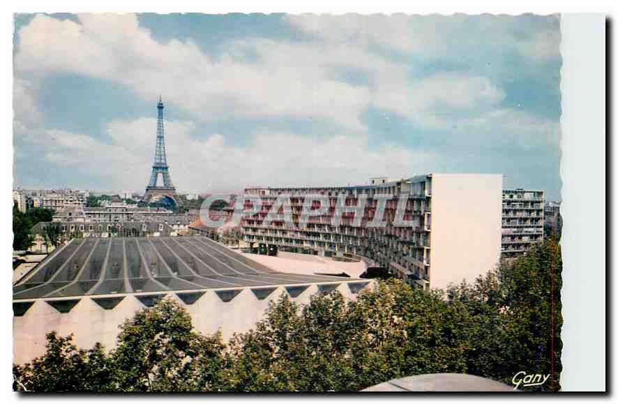 CPM Paris La Maison de l'Unesco et le Tour Eiffel 