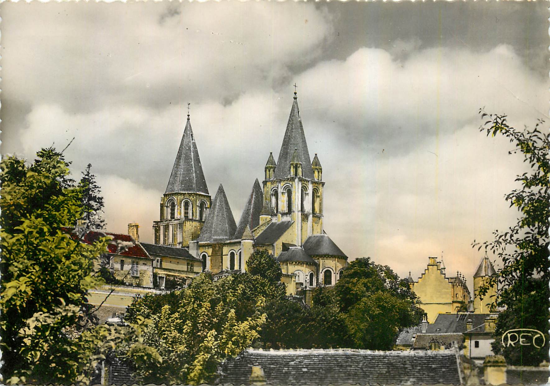 CPM Loches Indre & Loire La Collegiale St Ours 
