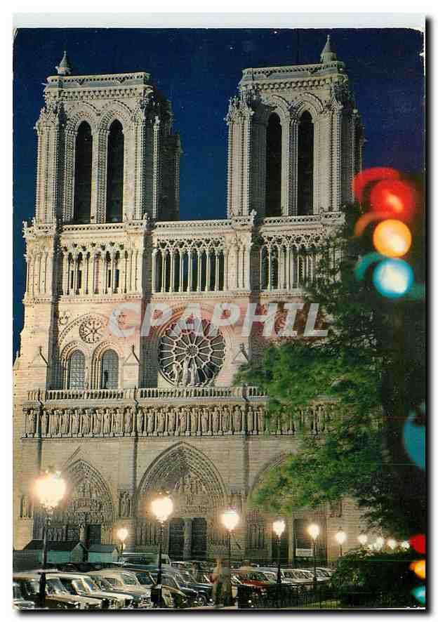 CPM Paris la nuit La Cathedrale Notre Dame 