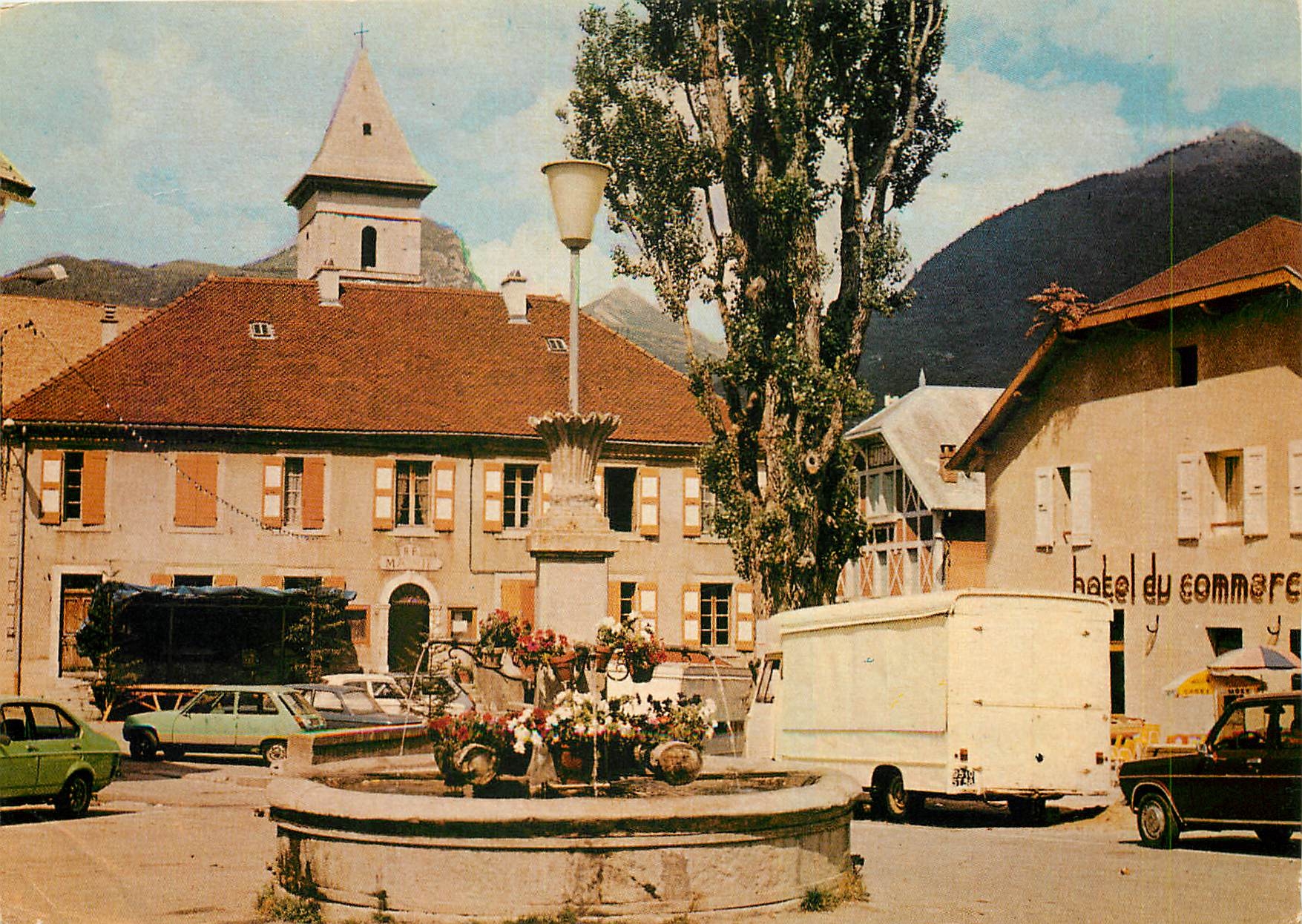 Lus-la-Croix-Haute — Place de la Mairie — Édition des Alpes
