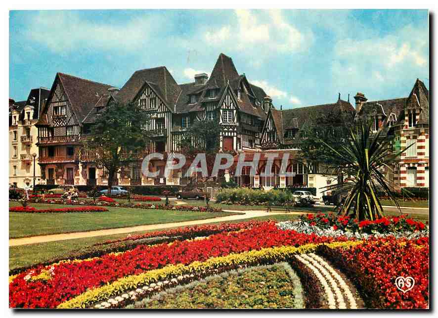 CPM La Cote Fleurie Cabourg Calvados Le Normandie Hotel 