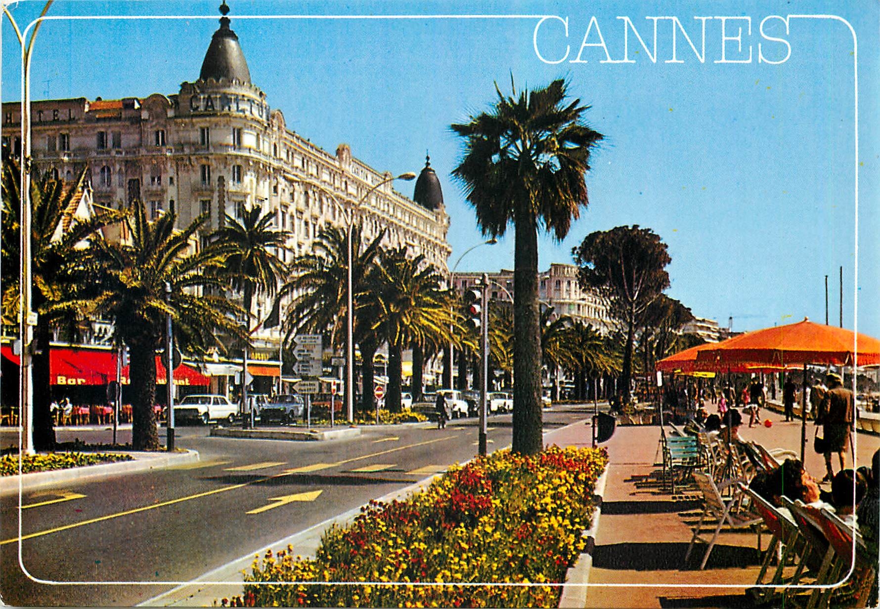 CPM La Cote d'Azur Cannes La Croisette et l'Hotel Carlton 