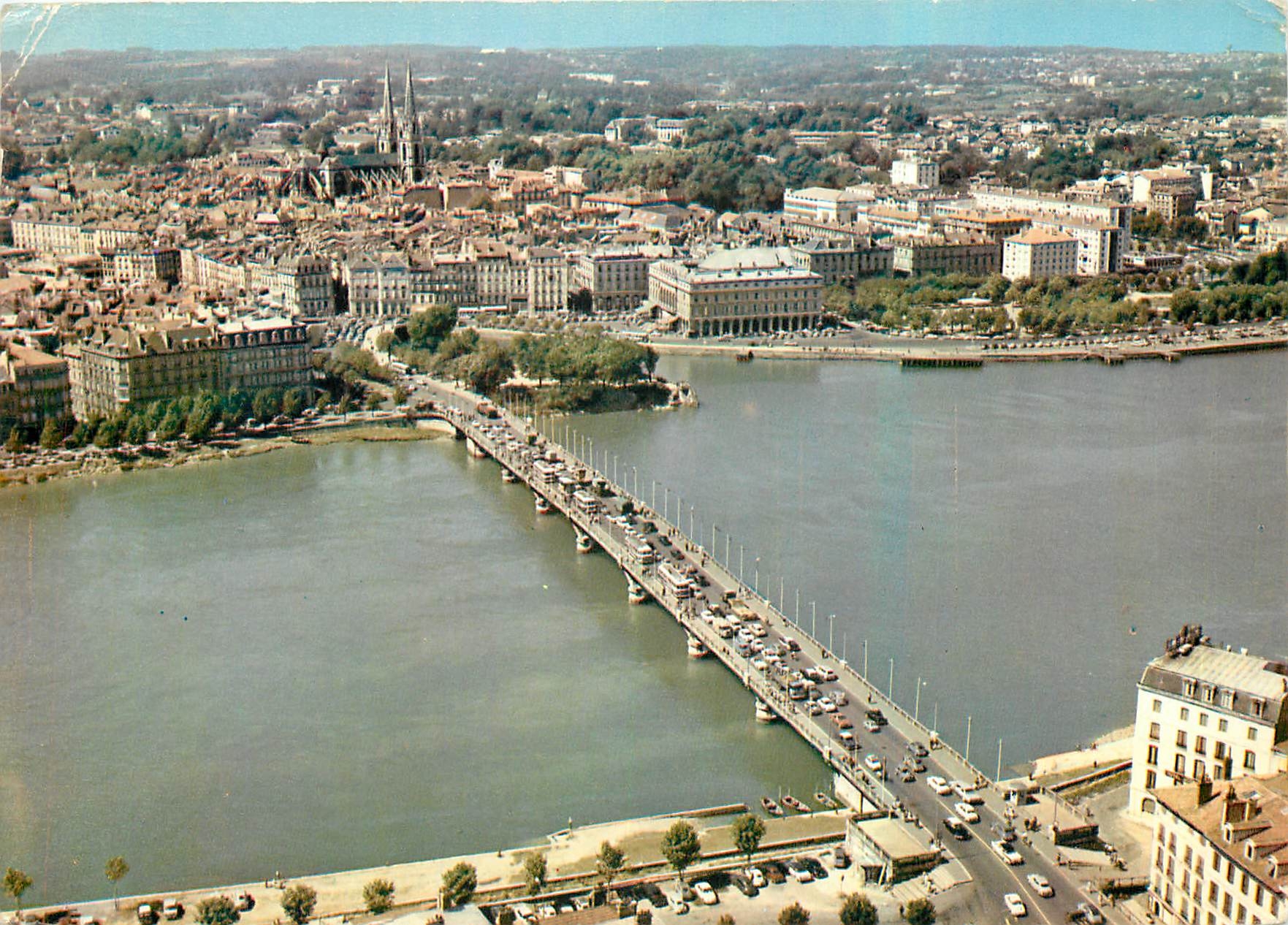 CPM Bayonne Basses Pyrenees Le Pont Saint Esprit sur l'Adour 
