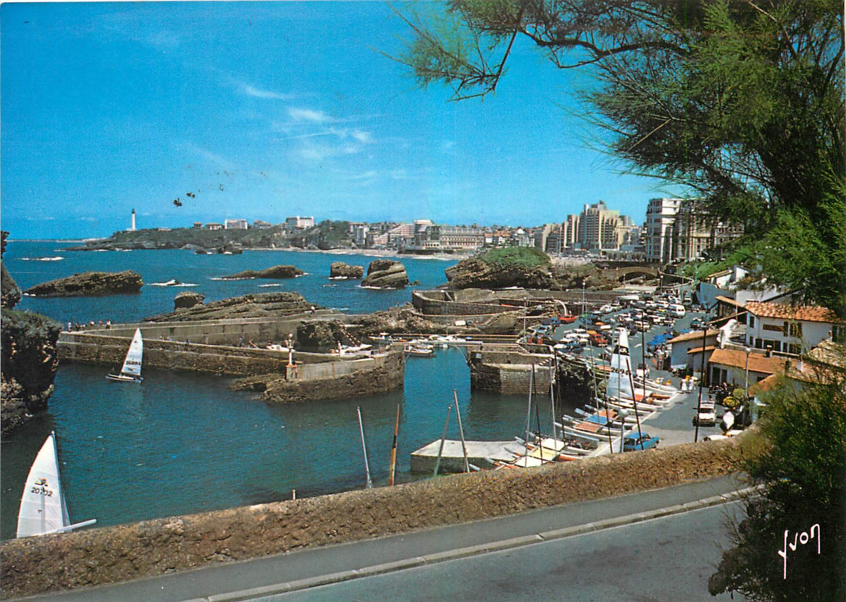 CPM Couleurs et Lumiere de France Cote Basque Biarritz Pyr Alt Vue d'ensemble sur Biarritz et le Por