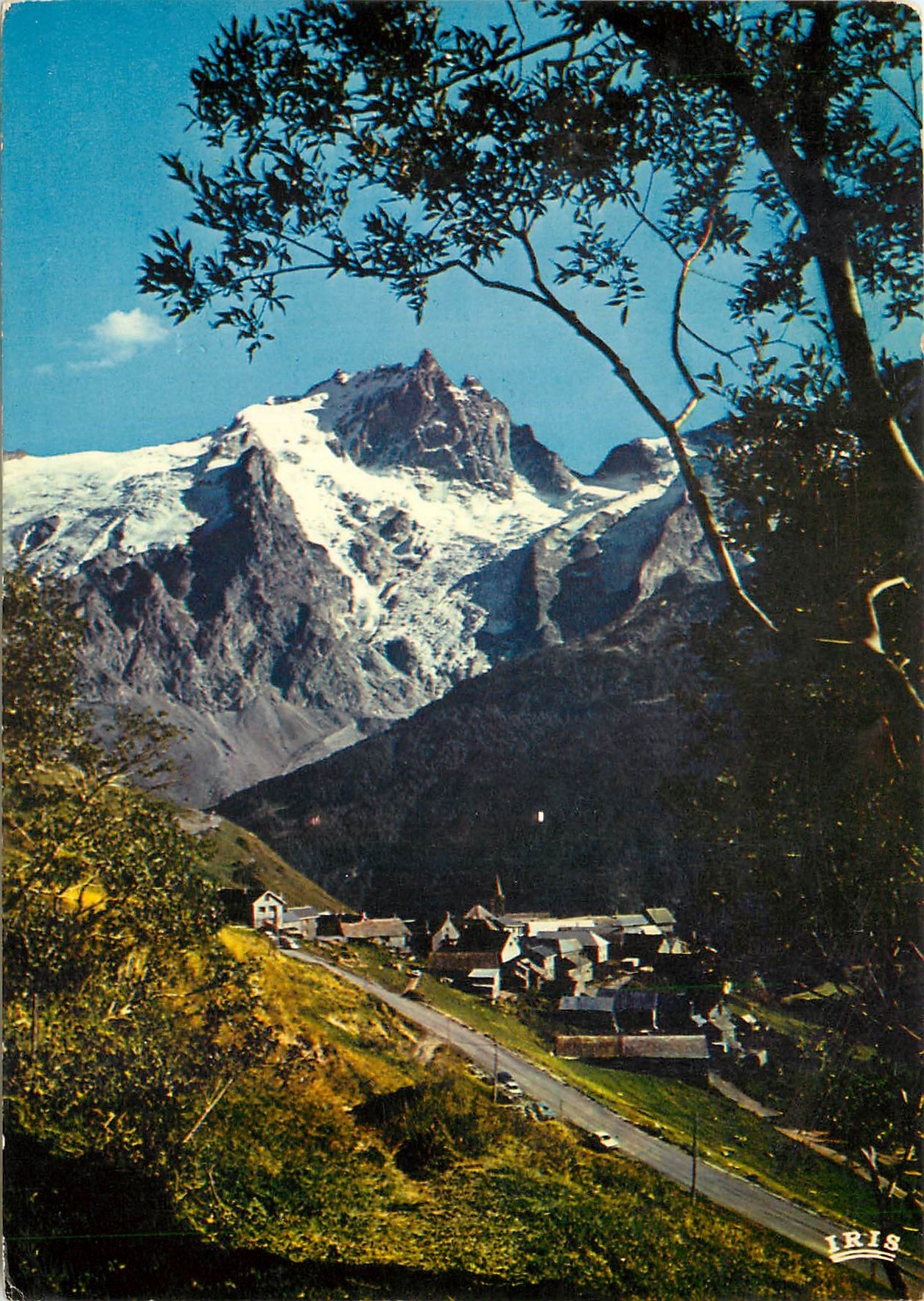 CPM En Oisans Le Chazelet et la Meije 
