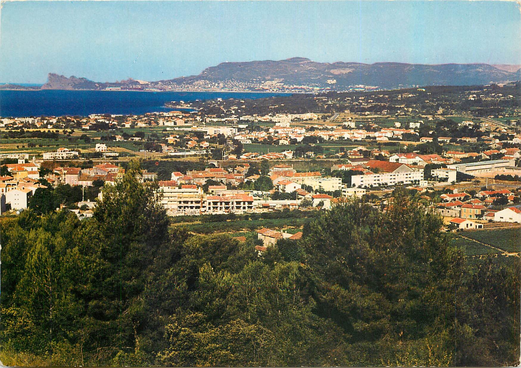 CPM La Cote d'Azur Saint Cyr les Lecques Var Vue generale 