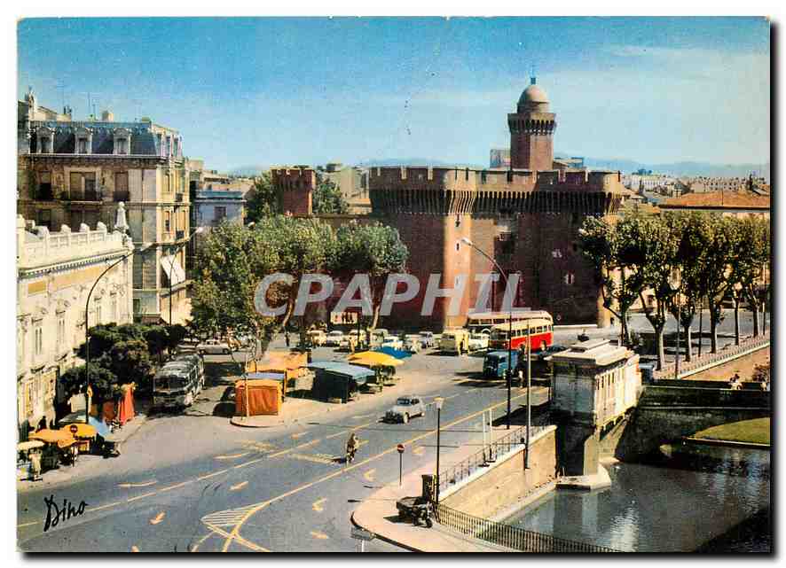 CPM Lumiere et Coulerurs du Roussillon Pyrenees Orientales Perpignan Le Castillet 