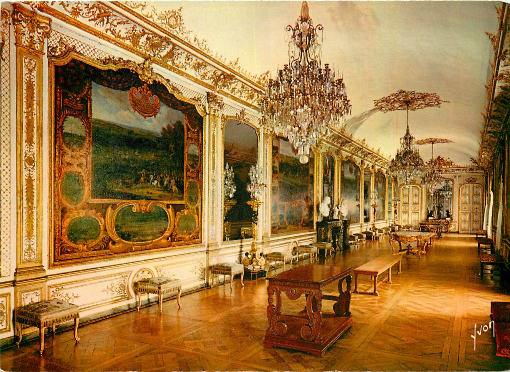 CPM Couleurs et Lumiere de France Chateau de Chantilly Oise Galerie des Actions 