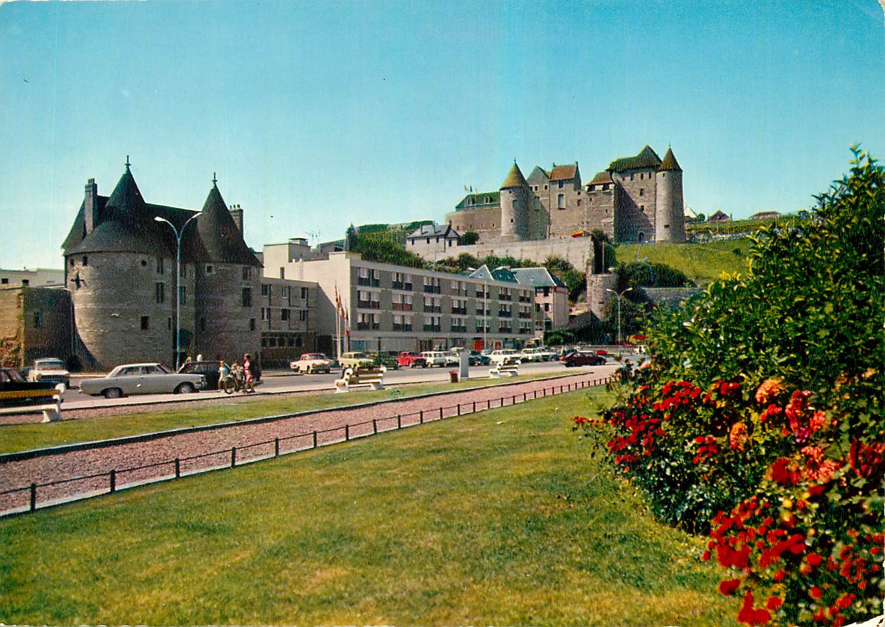 CPM Dieppe Seine Maritime Le chateau et les tourelles 
