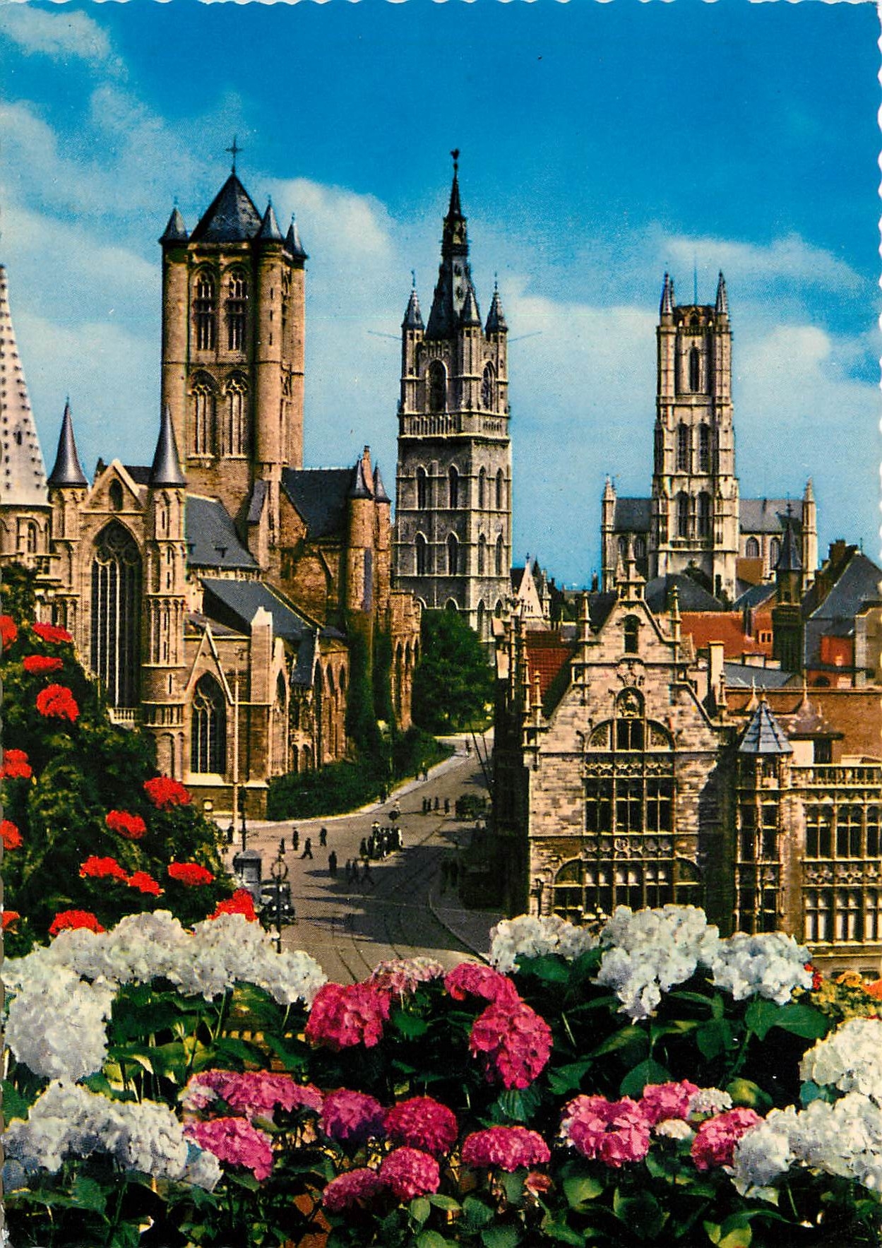 CPM Gand Cathedrale St Bavon Beffroi et Eglise St Nicolas 