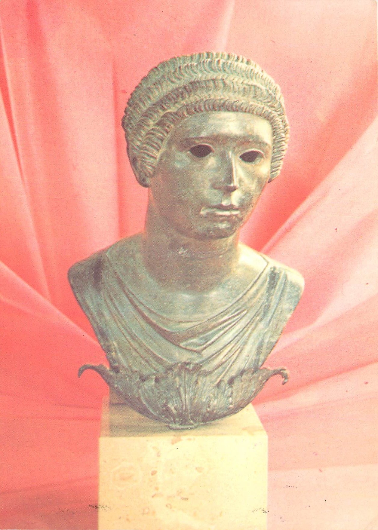 CPM Foulles d'Alesia Allee Sainte Reine Cote d'Or 
