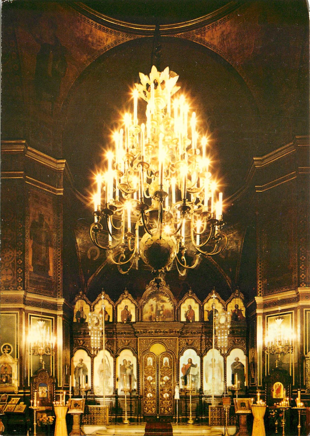 CPM Cathedrale Orthodoxe St Alexandre Nevsky Paris Vue generale de l'Interieur 