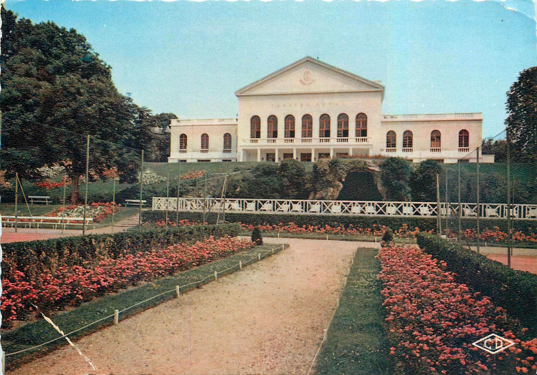 CPM Forges les Eaux Seine Mairitime Station thermale Le Casino Theatre 