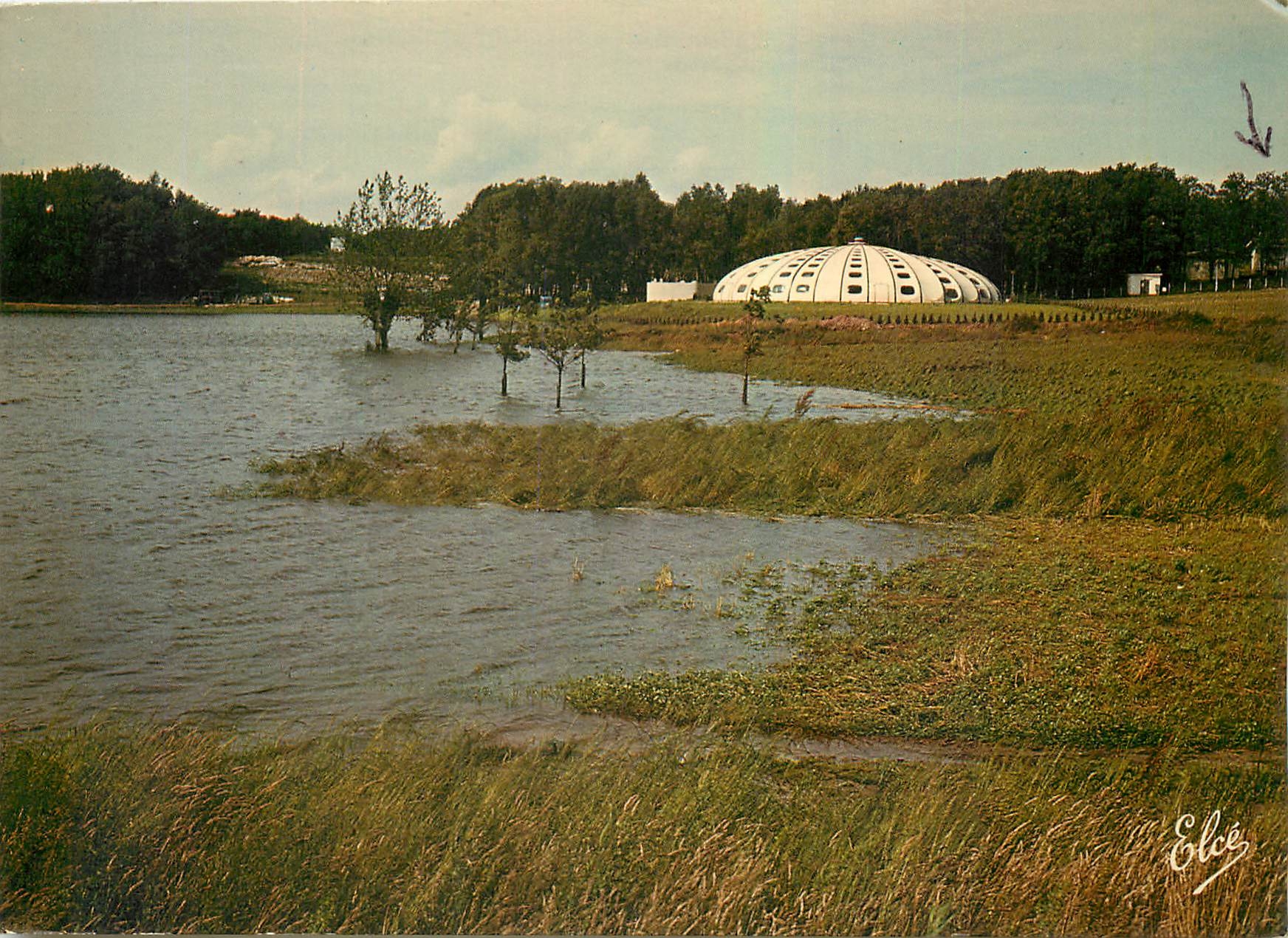 CPM Saint Paul les Dax Le Nouveau Lac de Christus et la piscine Cabinet d'architecture 