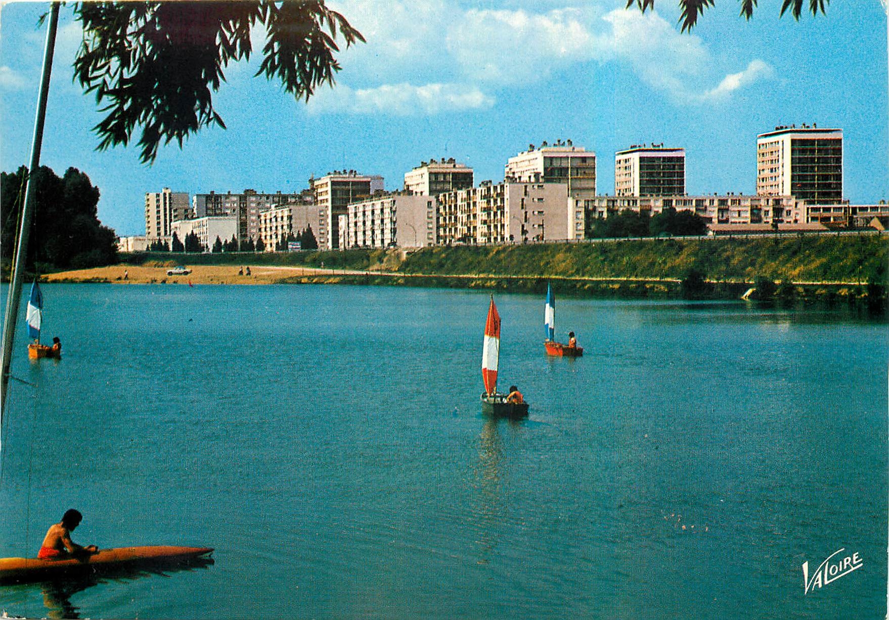 CPM Le Gatinais Montargis Loiret le Lac des Closiers Ecole de voile 