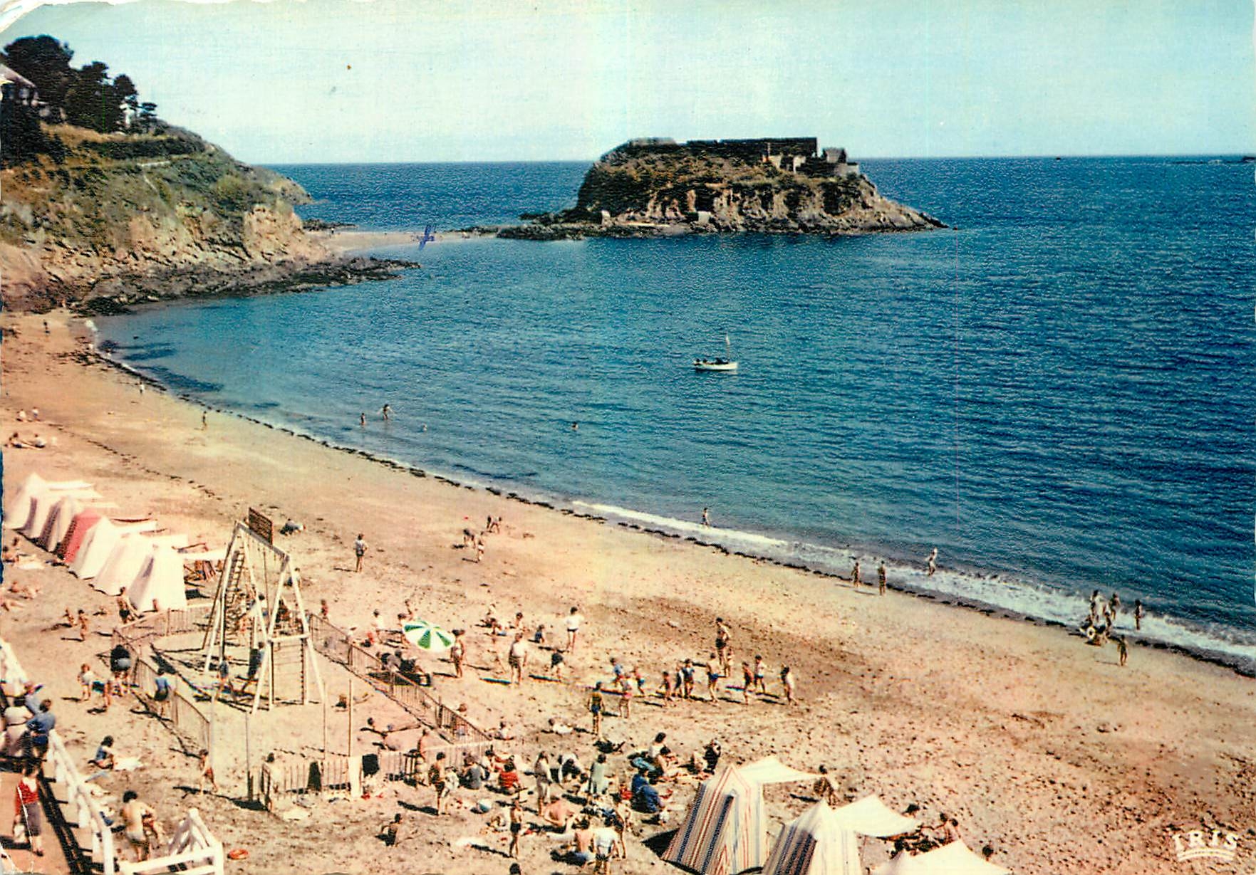 Saint-Quay-Portrieux — La Plage et l'Île de la Comtesse — Lumicap