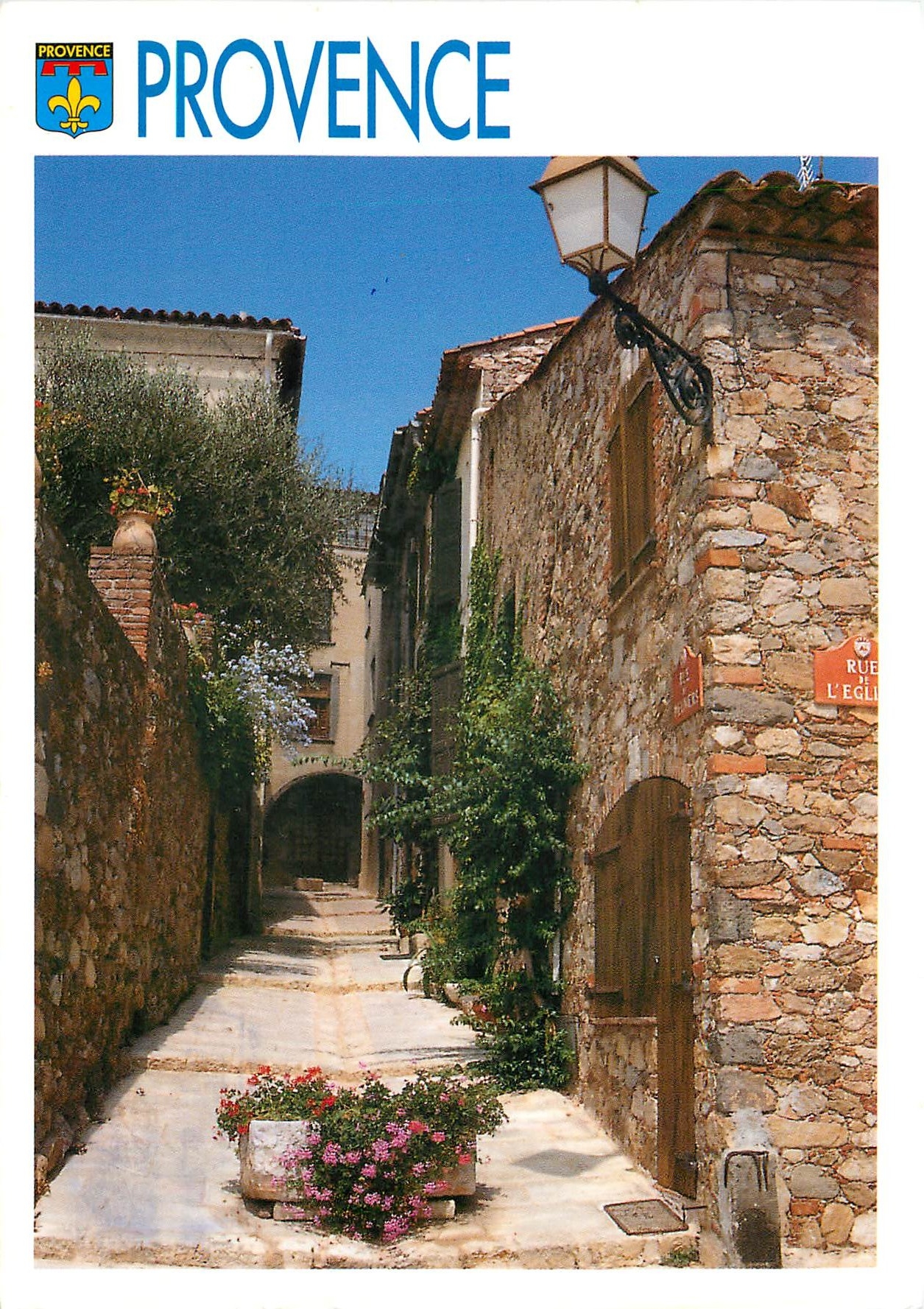 CPM Au soleil de la Cote d'Azur Grimaud Rue fleurie d'un village provencal 